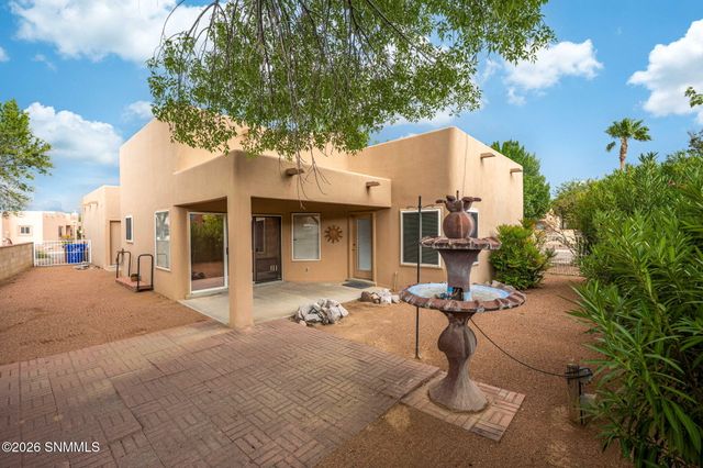 2024 Cotton Avenue, Las Cruces, NM 88001