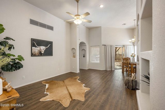 2024 Cotton Avenue, Las Cruces, NM 88001