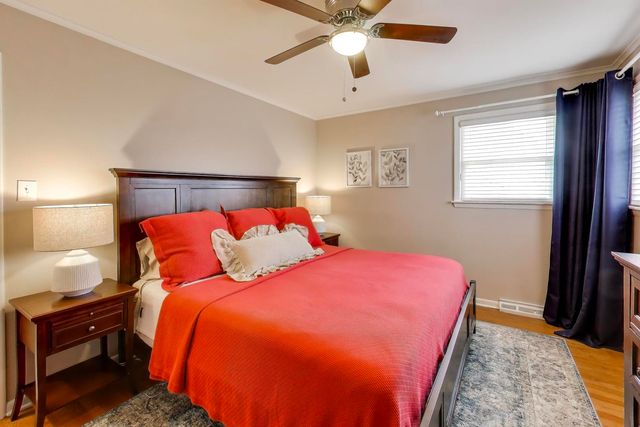 239 N Lind Avenue, Hillside, IL 60162