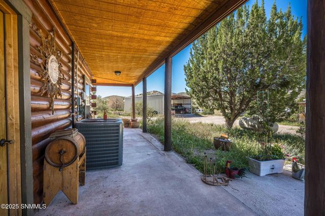 5 Tulpia Trail, Hillsboro, NM 88042