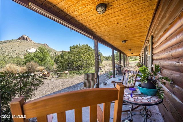 5 Tulpia Trail, Hillsboro, NM 88042