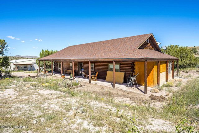 5 Tulpia Trail, Hillsboro, NM 88042
