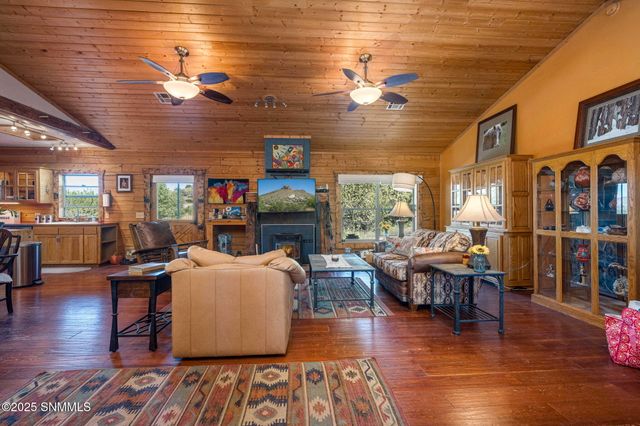 5 Tulpia Trail, Hillsboro, NM 88042