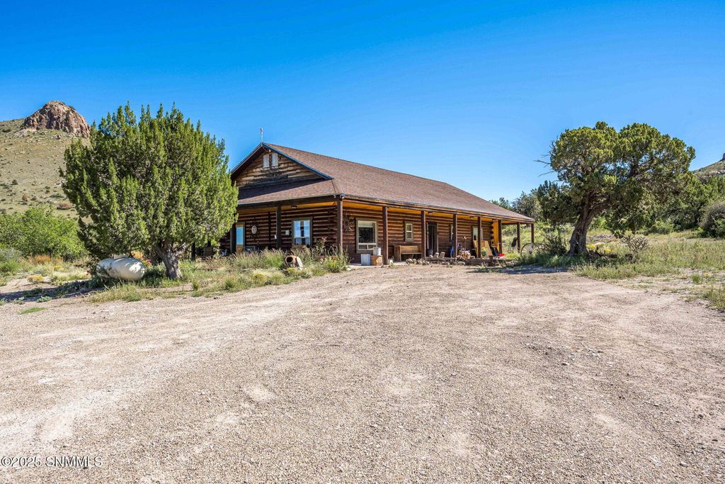 5 Tulpia Trail, Hillsboro, NM 88042