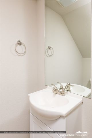 1775 N Izard Lane, Fayetteville, AR 72704