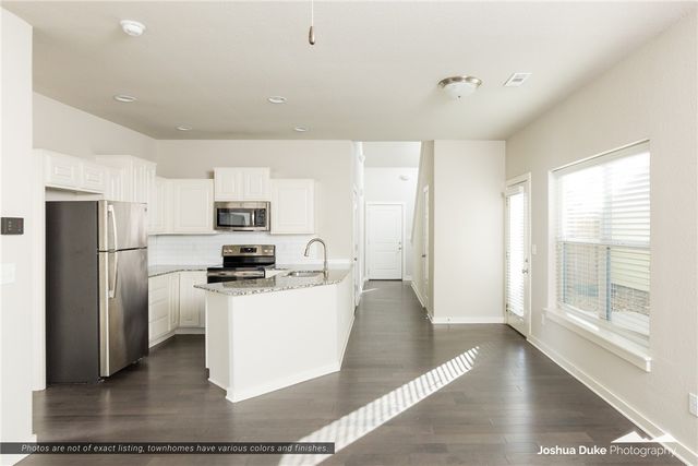 1775 N Izard Lane, Fayetteville, AR 72704