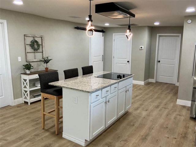 10928 L And M Road, Montgomery, TX 77316