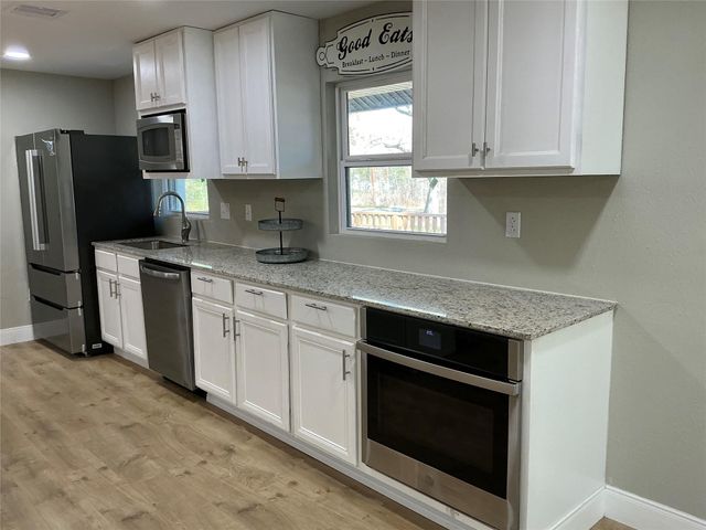 10928 L And M Road, Montgomery, TX 77316