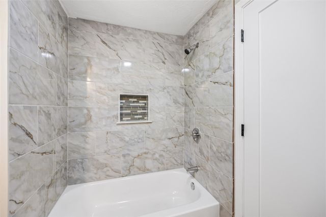 10928 L And M Road, Montgomery, TX 77316