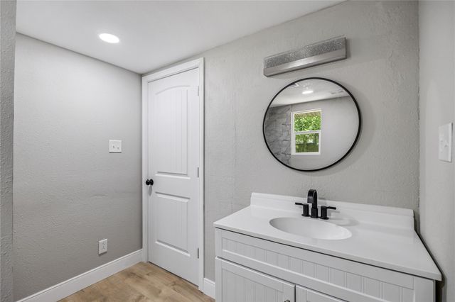 10928 L And M Road, Montgomery, TX 77316