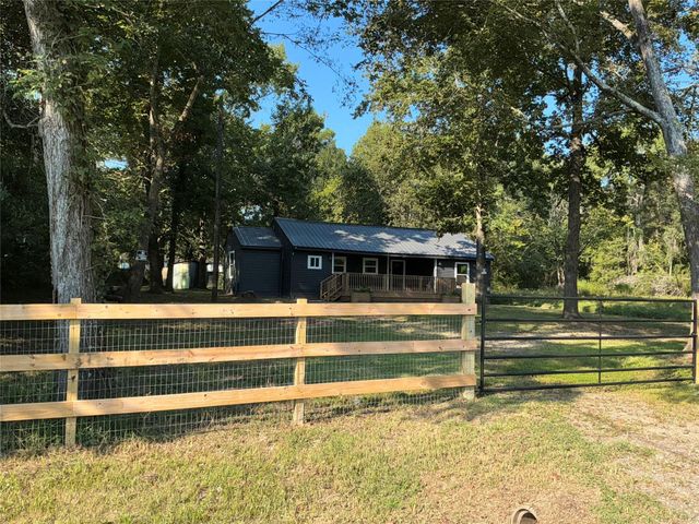 10928 L And M Road, Montgomery, TX 77316