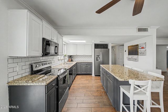 3632 E SUNNYSIDE Drive, Phoenix, AZ 85028