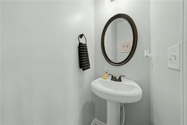 9 Matador Way, Newnan, GA 30263