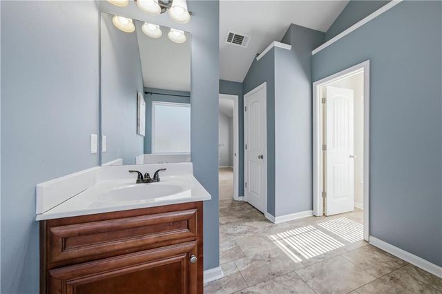 9 Matador Way, Newnan, GA 30263