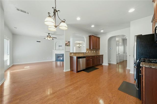 9 Matador Way, Newnan, GA 30263