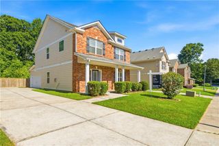 9 Matador Way, Newnan, GA 30263