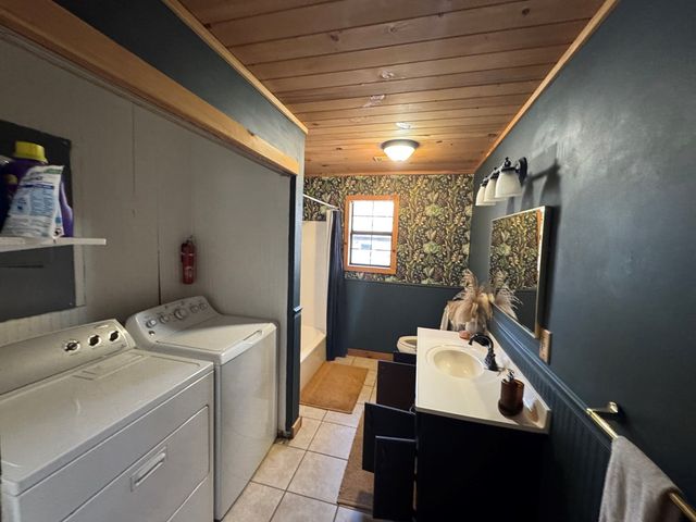 1704 Newport Drive, Ellijay, GA 30540