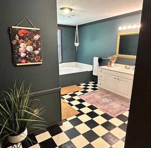 1704 Newport Drive, Ellijay, GA 30540