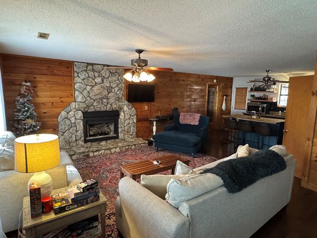 1704 Newport Drive, Ellijay, GA 30540