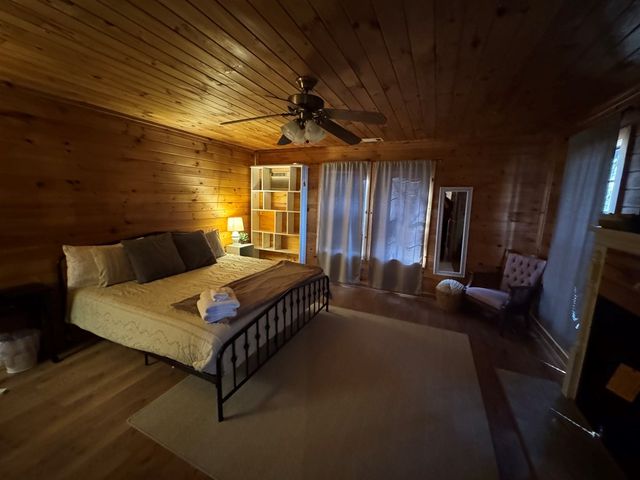 1704 Newport Drive, Ellijay, GA 30540