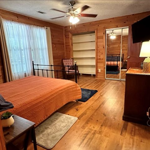 1704 Newport Drive, Ellijay, GA 30540