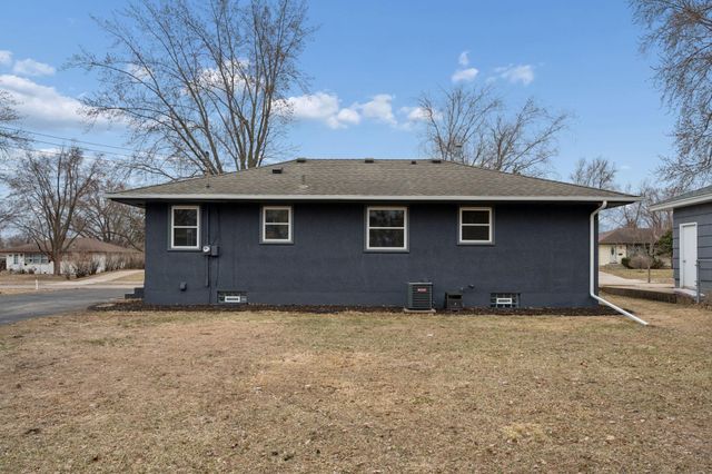 3500 72nd Avenue N, Brooklyn Center, MN 55429