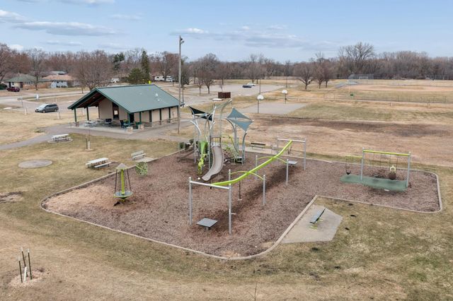 3500 72nd Avenue N, Brooklyn Center, MN 55429