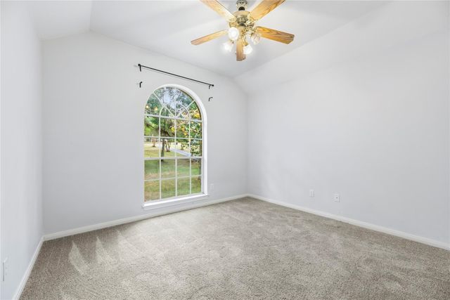 6702 W Bluff Drive, Magnolia, TX 77354