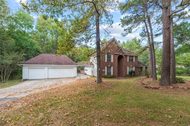 6702 W Bluff Drive, Magnolia, TX 77354