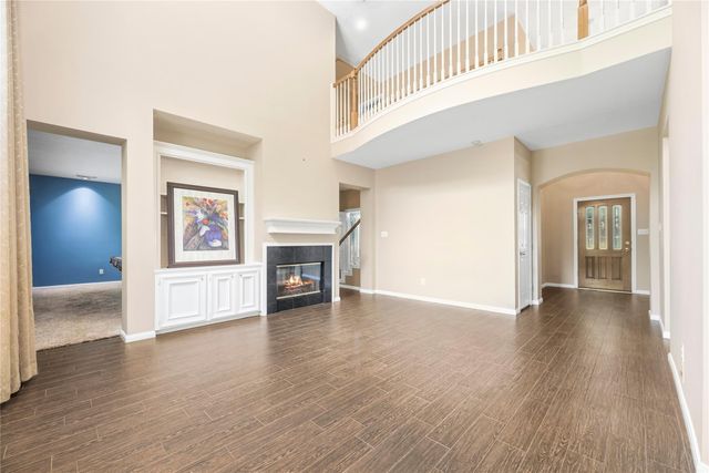 6702 W Bluff Drive, Magnolia, TX 77354
