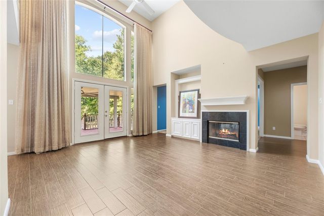 6702 W Bluff Drive, Magnolia, TX 77354