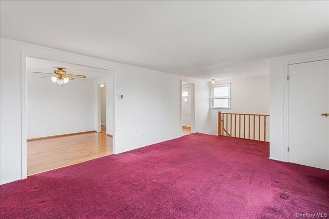 38 7th Street, Garden City Park, NY 11040