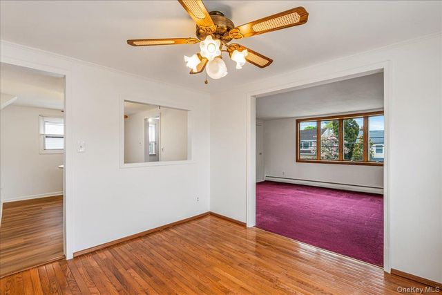 38 7th Street, Garden City Park, NY 11040