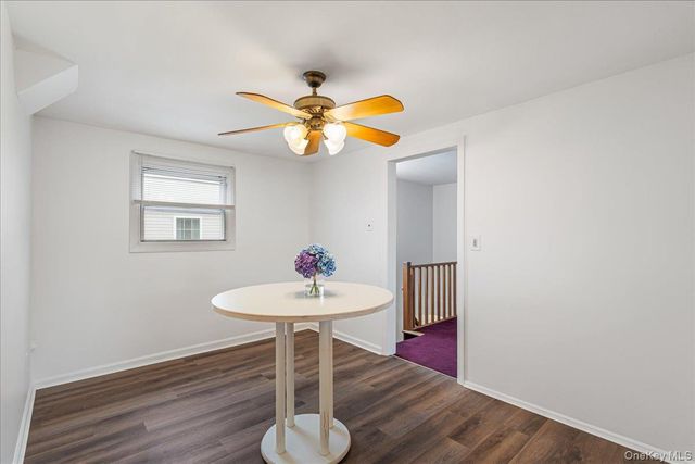 38 7th Street, Garden City Park, NY 11040