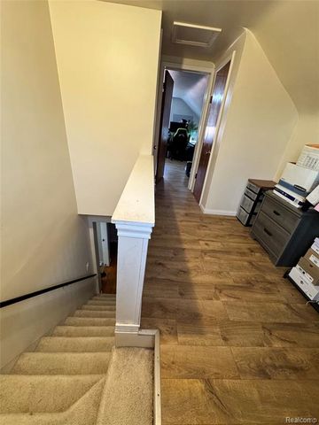 27277 Leroy Street, Roseville, MI 48066