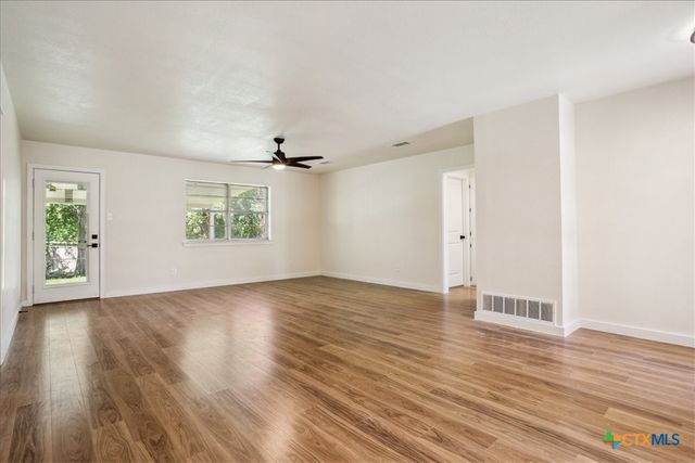 348 County Road 4876, Copperas Cove, TX 76522