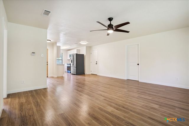 348 County Road 4876, Copperas Cove, TX 76522