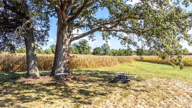 13343 Dechant Road, Farmersville, OH 45325