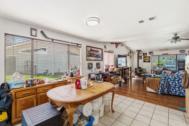 40875 Griffin Dr, Oakhurst, CA 93644