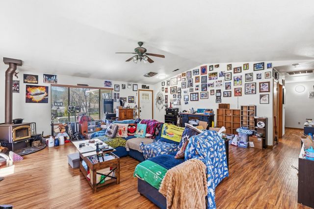 40875 Griffin Dr, Oakhurst, CA 93644