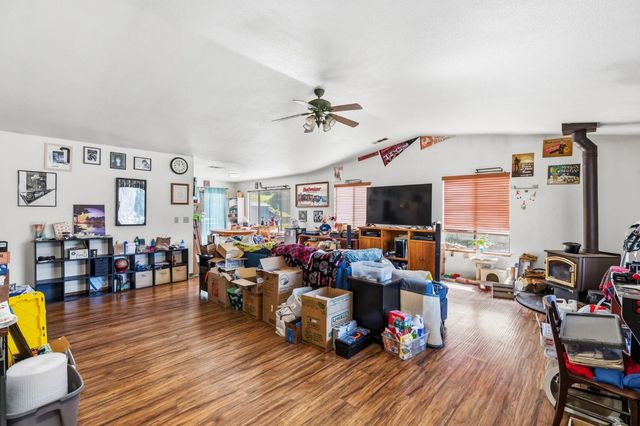 40875 Griffin Dr, Oakhurst, CA 93644
