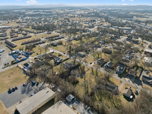 329 Sycamore St, Lebanon, TN 37087