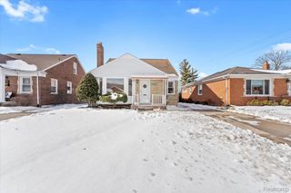 6740 Larme Avenue, Allen Park, MI 48101
