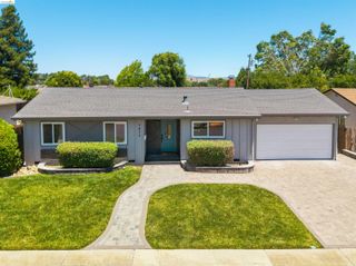 7477 Limerick Ave, Dublin, CA 94568