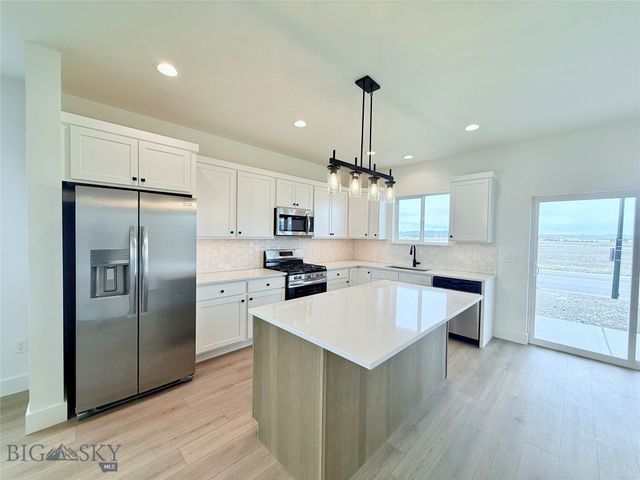 854 Accolade Loop, Belgrade, MT 59714