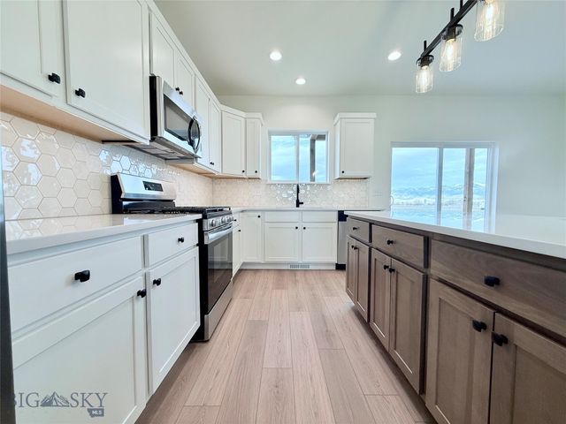 854 Accolade Loop, Belgrade, MT 59714