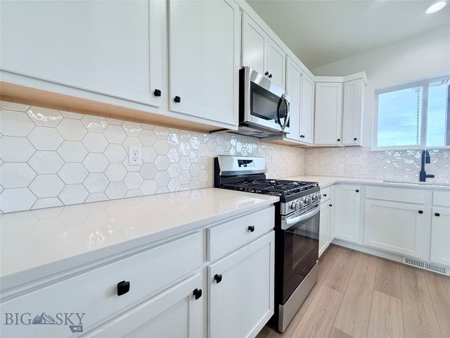 854 Accolade Loop, Belgrade, MT 59714