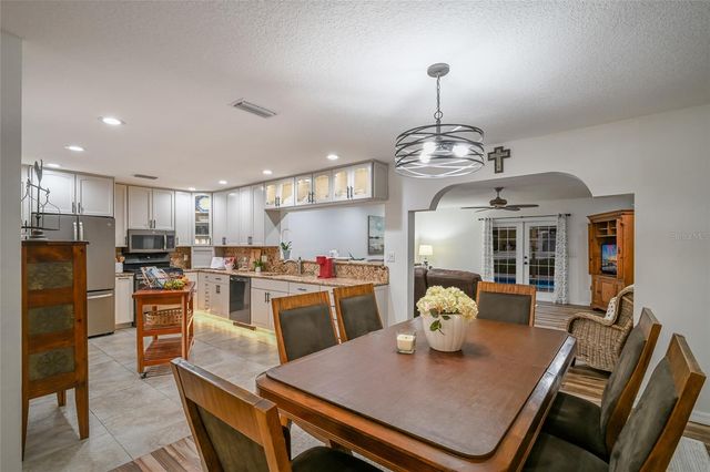 1516 FOX CREEK DRIVE, Sarasota, FL 34240