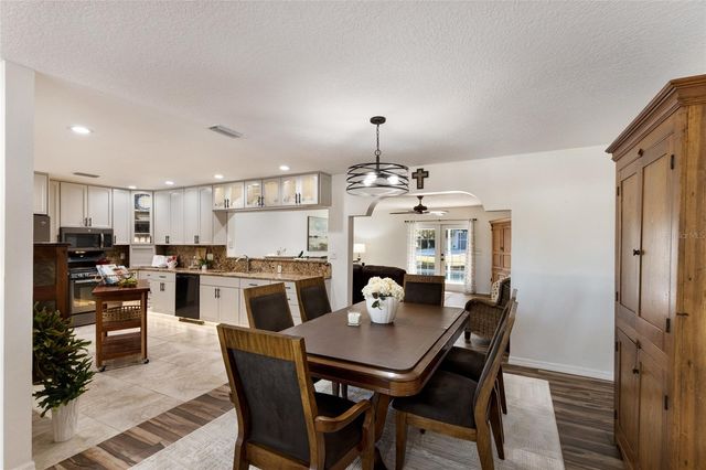 1516 FOX CREEK DRIVE, Sarasota, FL 34240