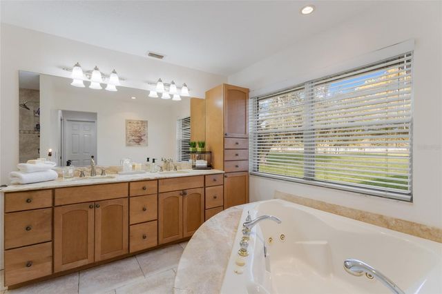 1516 FOX CREEK DRIVE, Sarasota, FL 34240